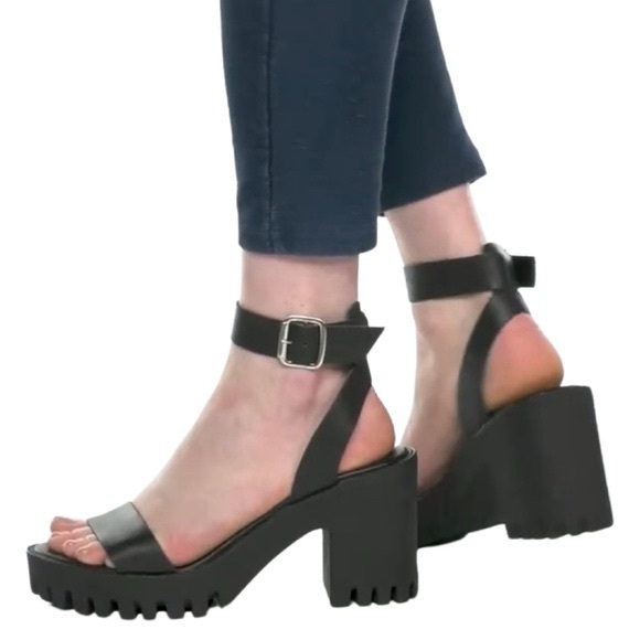 Steve Madden Sincere Platform Sandals - Picture 2 of 5